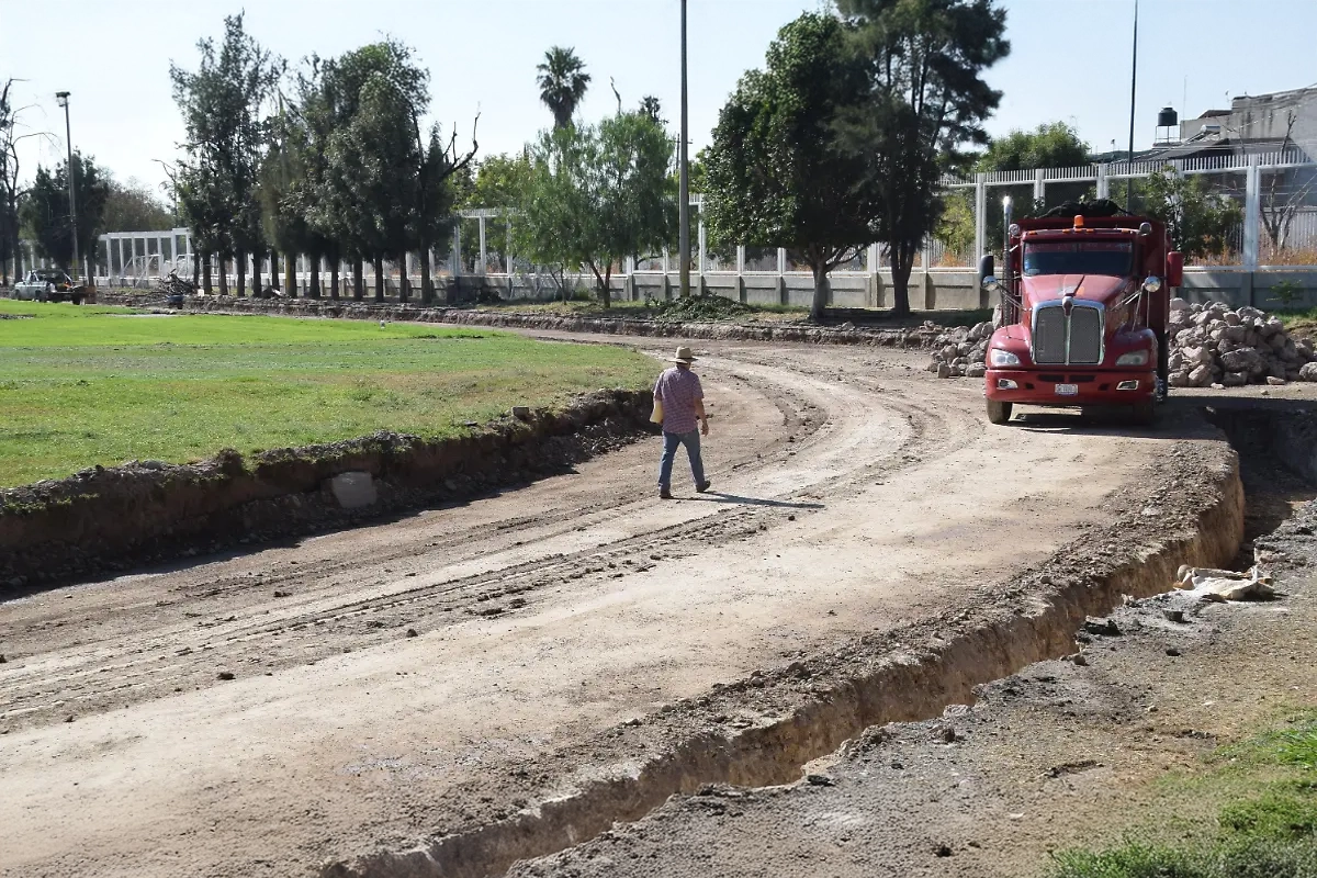 León destina 15.8 millones para modernizar la pista de atletismo de La Deportiva de San Miguel
