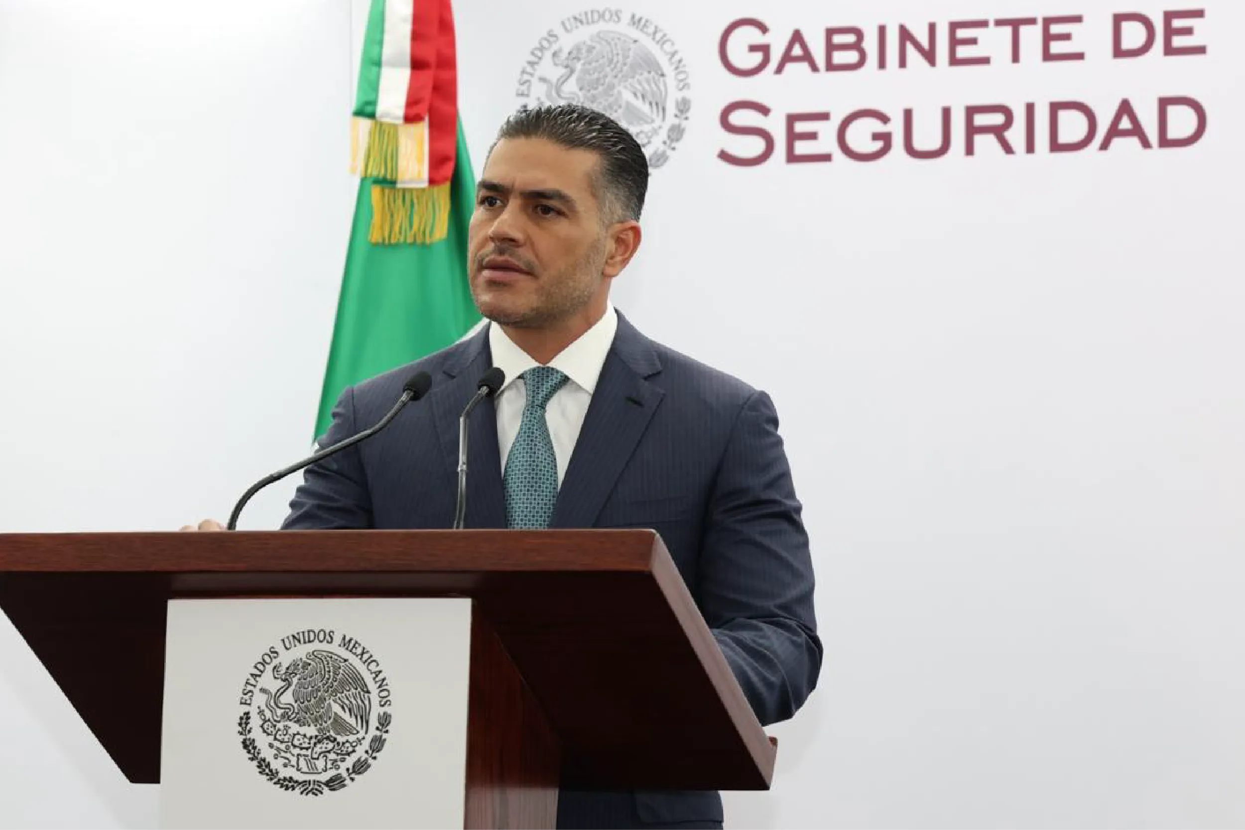 Detienen a dos implicados en el homicidio del exalcalde de Uruapan.