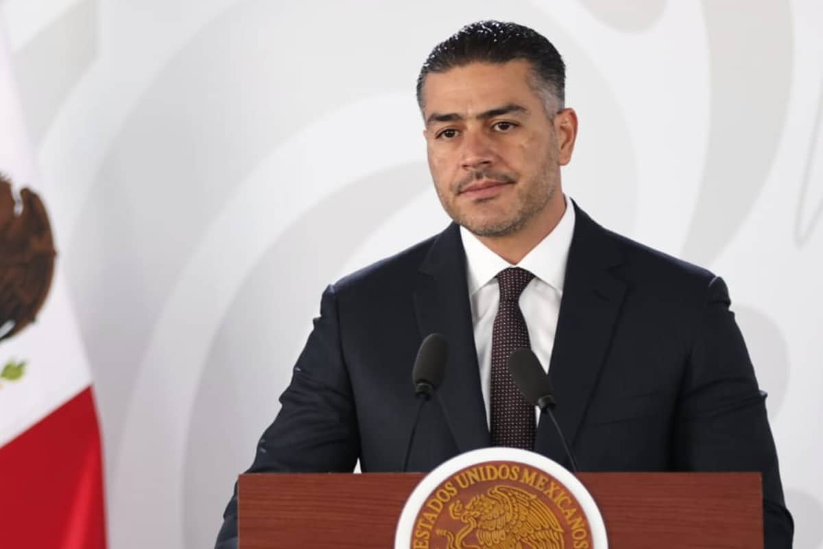Harfuch va a cumbre de la DEA.