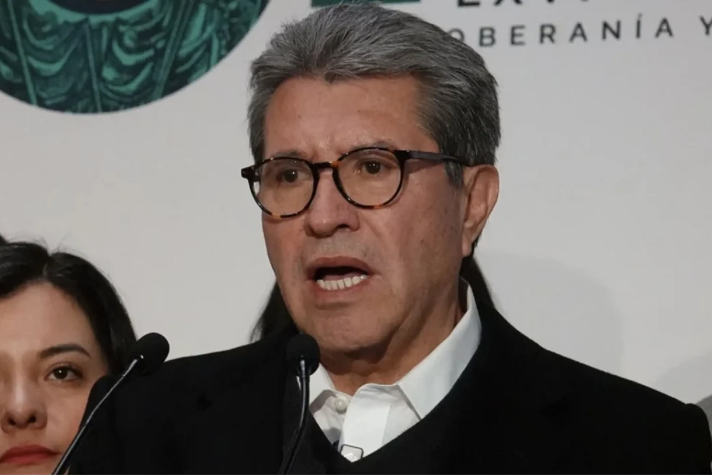 Ricardo Monreal respalda reforma constitucional que refuerza soberanía y rechaza injerencias externas.