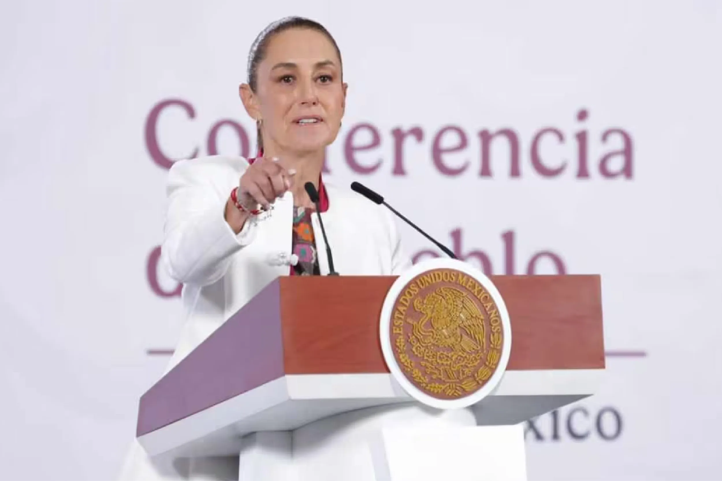 Sheinbaum condena intervención en Venezuela y defiende la soberanía.
