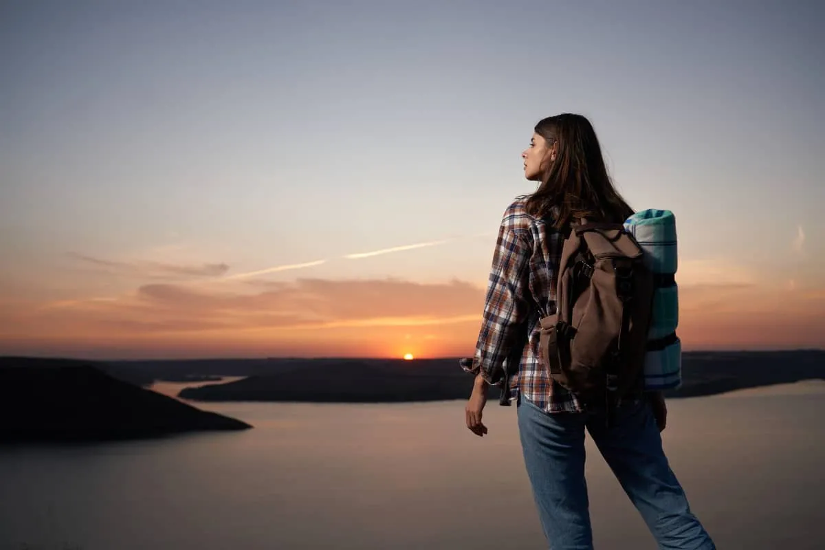 El 60% de los mexicanos ya viaja sin compañía, impulsados por la libertad, el trabajo remoto y la búsqueda de experiencias auténticas.