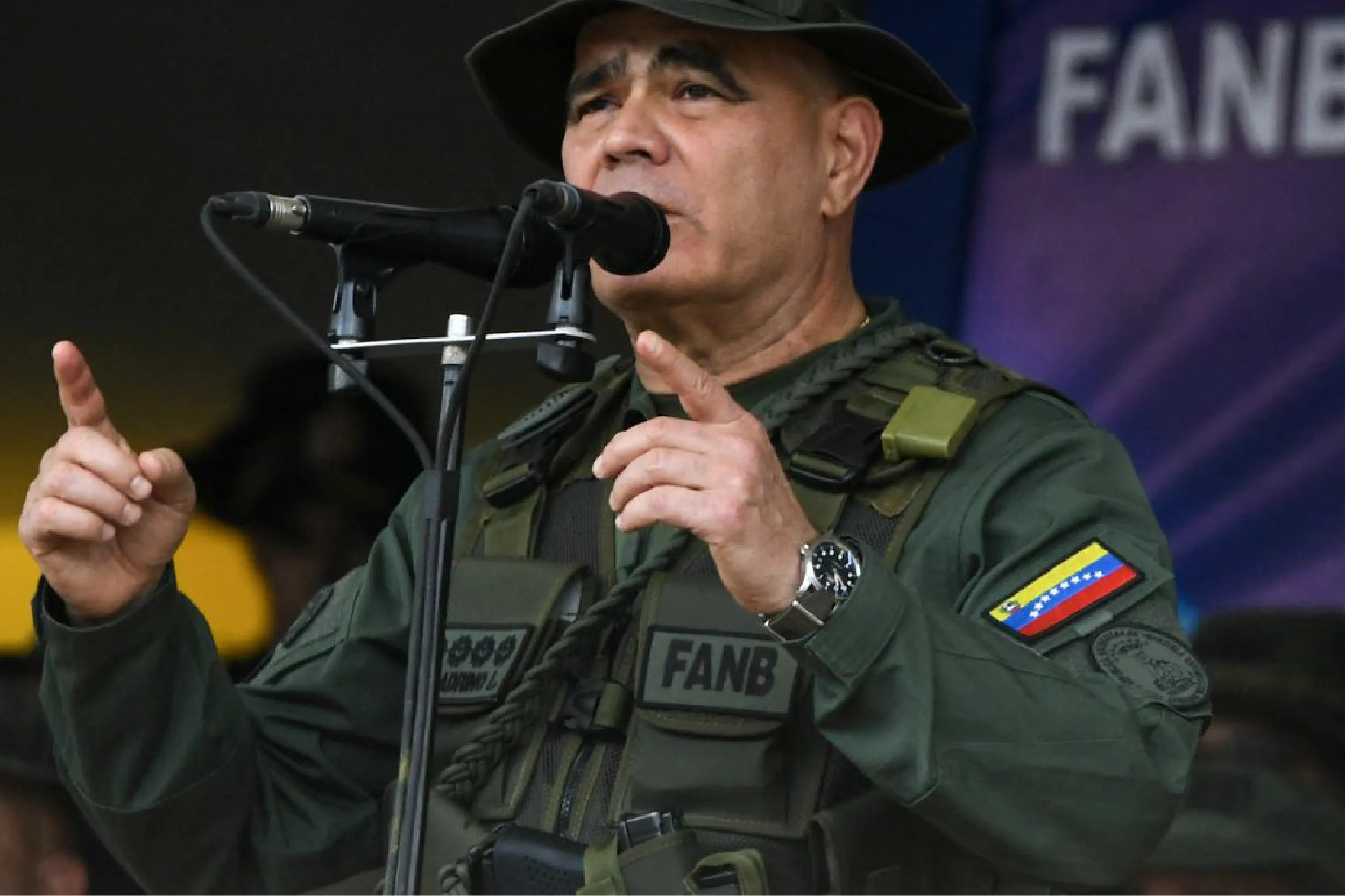 Vladimir Padrino denuncia asesinatos durante captura de Nicolás Maduro.