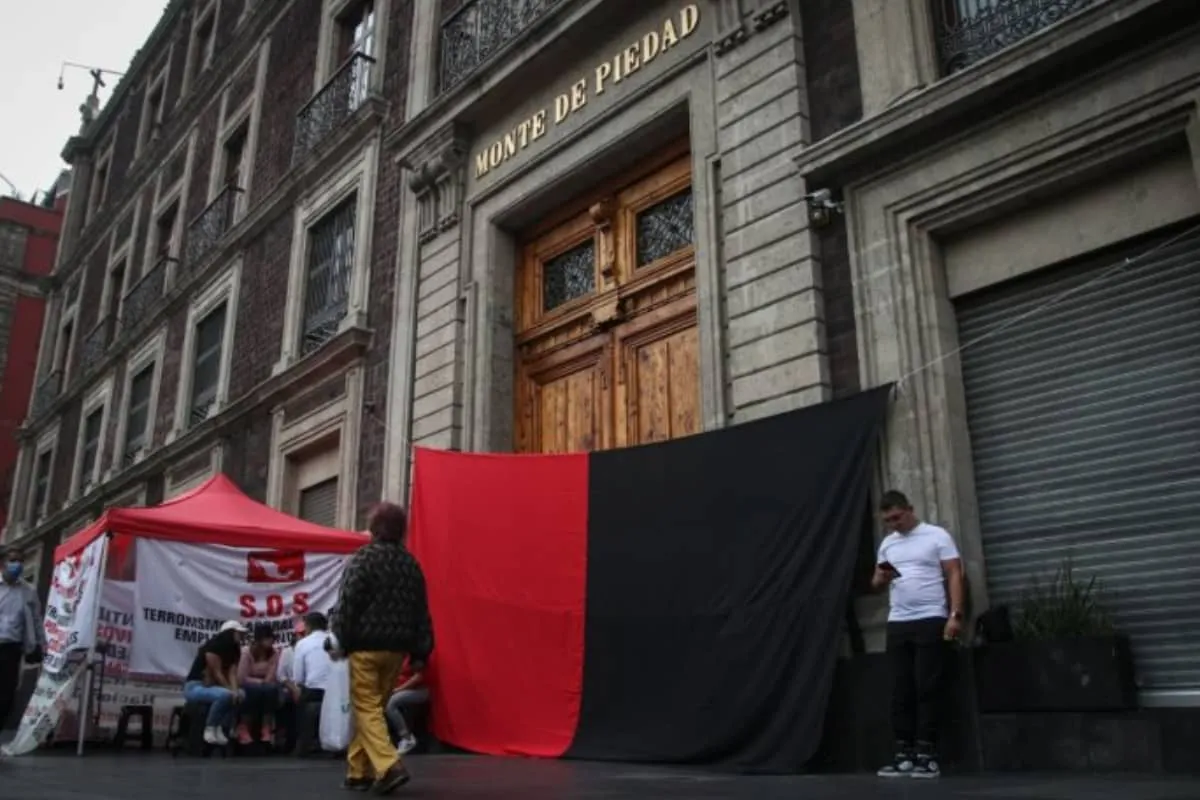 Sucursales del Monte de Piedad permanecieron cerradas durante meses debido al conflicto laboral con trabajadores sindicalizados.