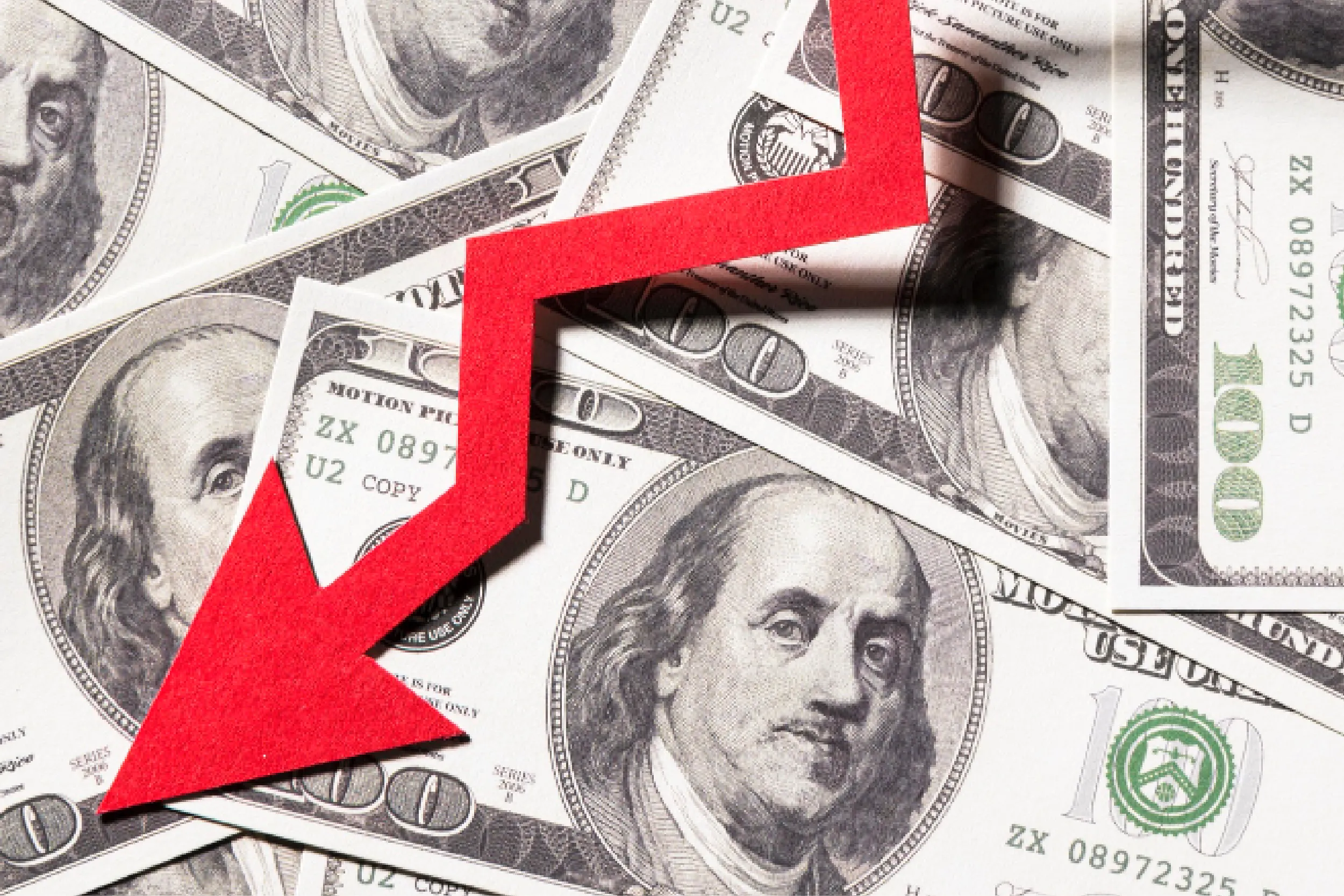 Peso mexicano inicia la semana con ganancias: dólar cae a $17.22 hoy 9 de febrero de 2026.