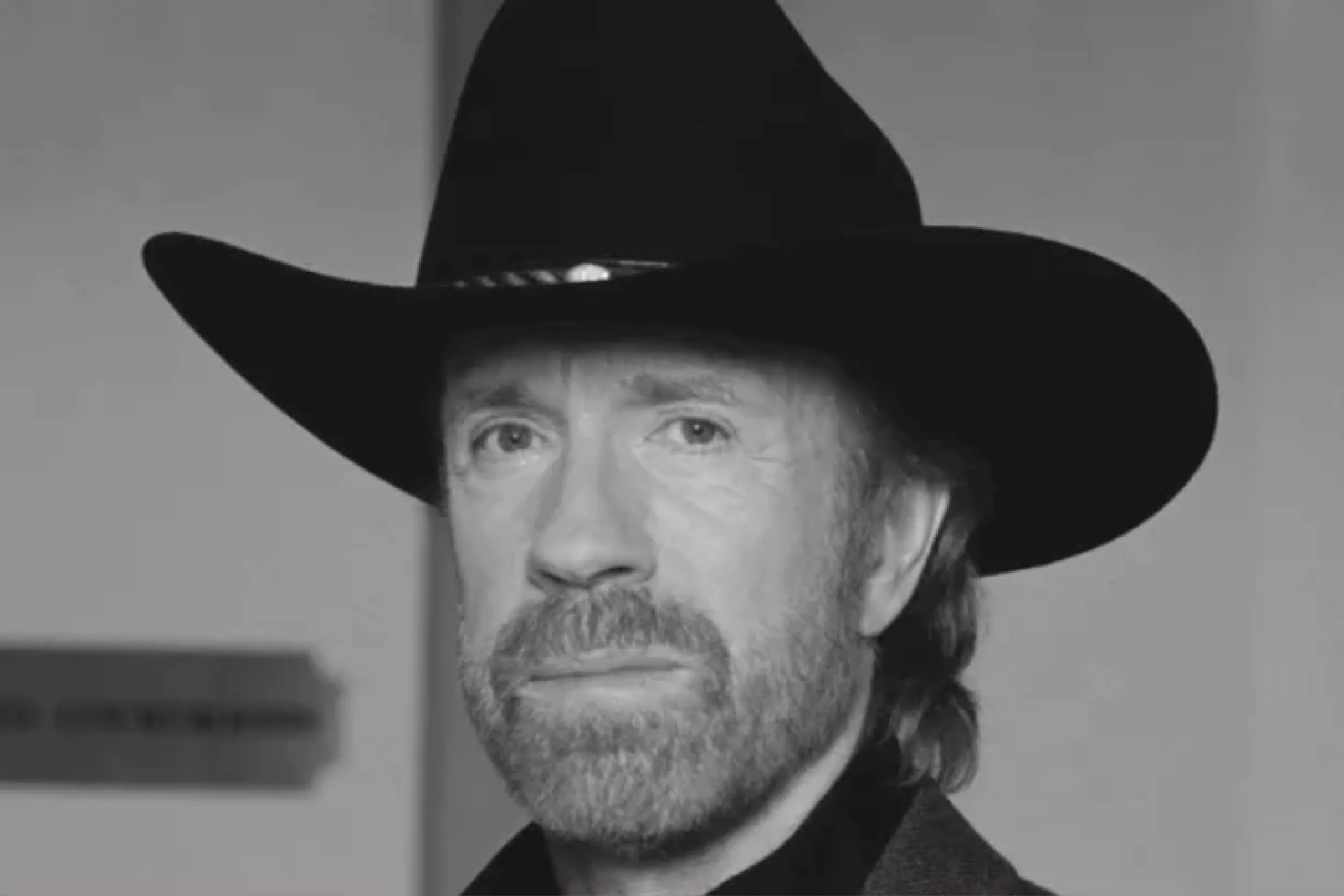 Muere Chuck Norris a los 86 años: fallece la estrella de Walker, Texas Ranger.