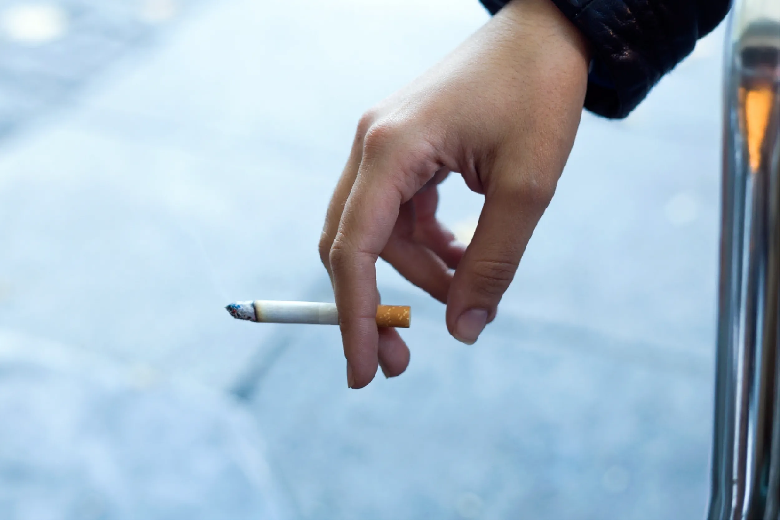 Reino Unido prohibirá fumar a nacidos desde 2009.