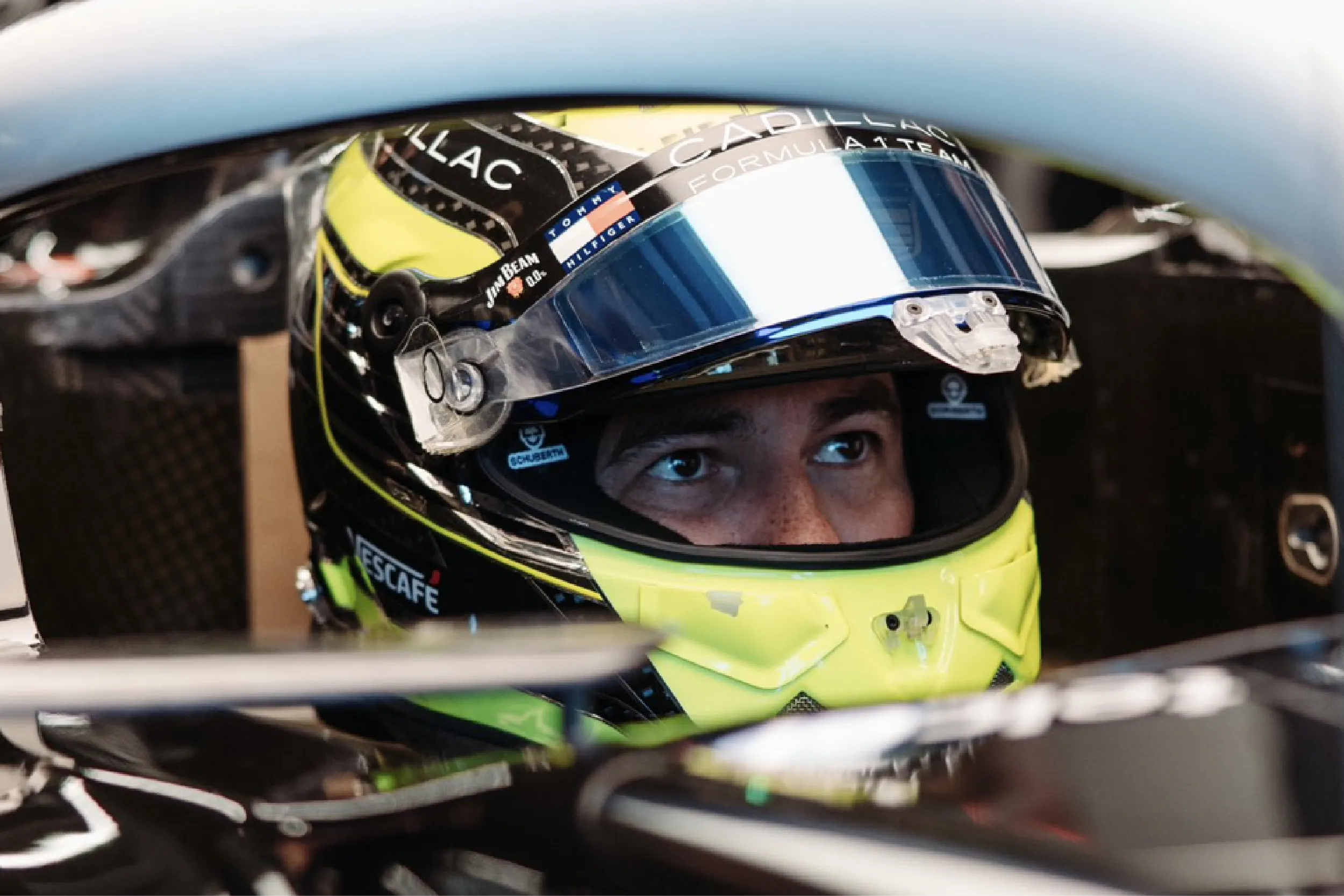 Checo Pérez remonta en la Sprint del GP de Canadá 2026.