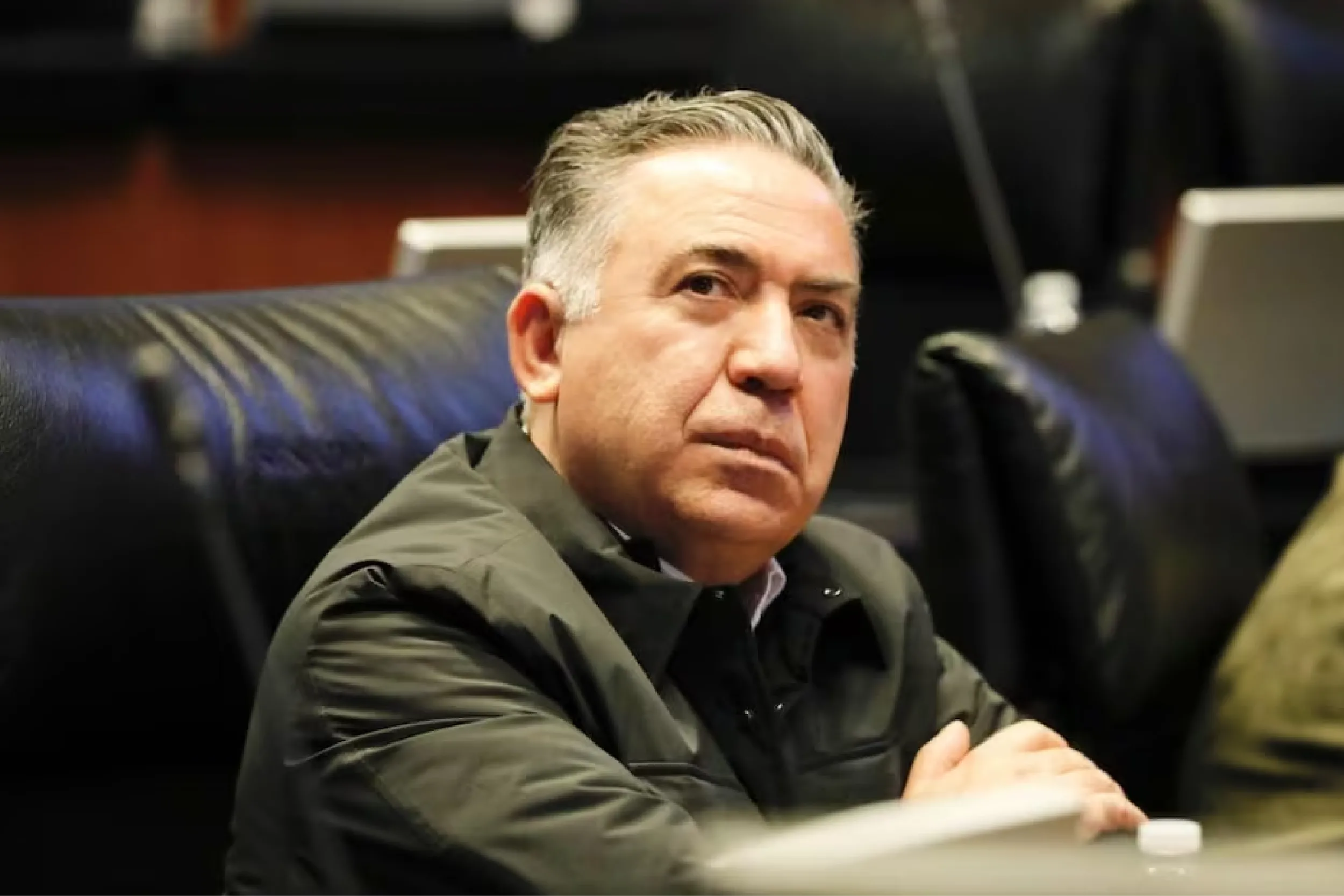Enrique Inzunza niega entregarse a EU y afirma que se defenderá solo.