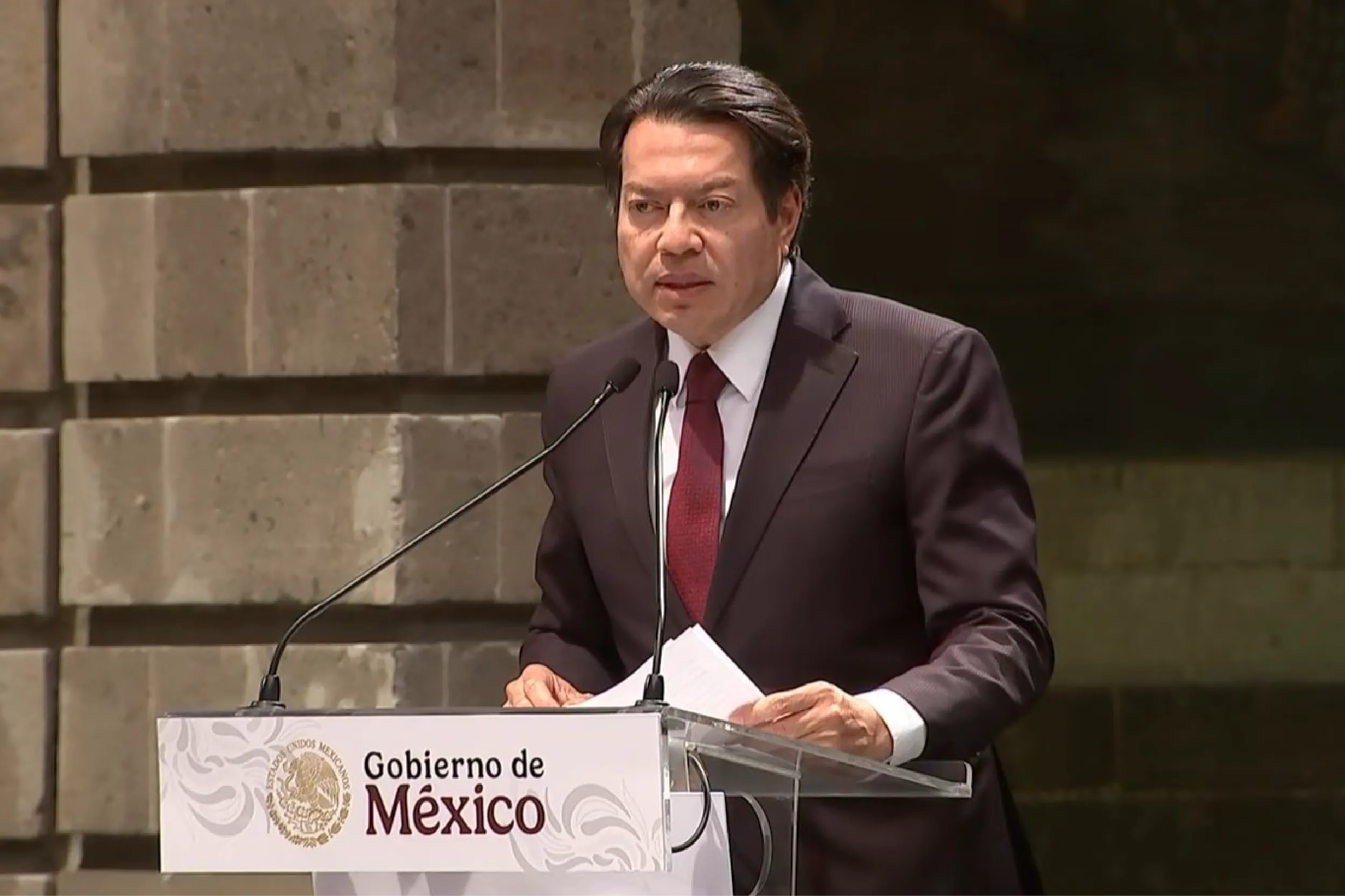 SEP confirma aumento salarial del 9% para maestros en México.