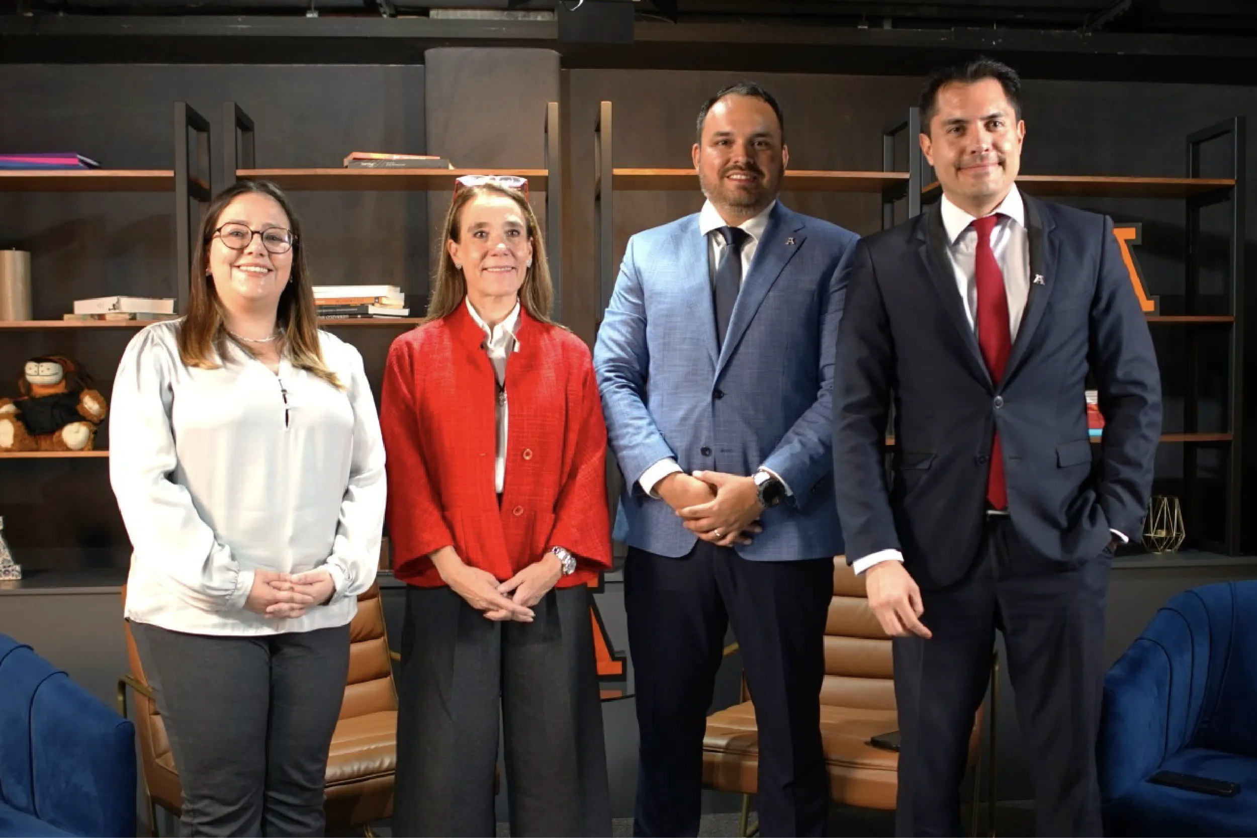 Anáhuac Online y Macmillan Education México fortalecen la formación de directores escolares.