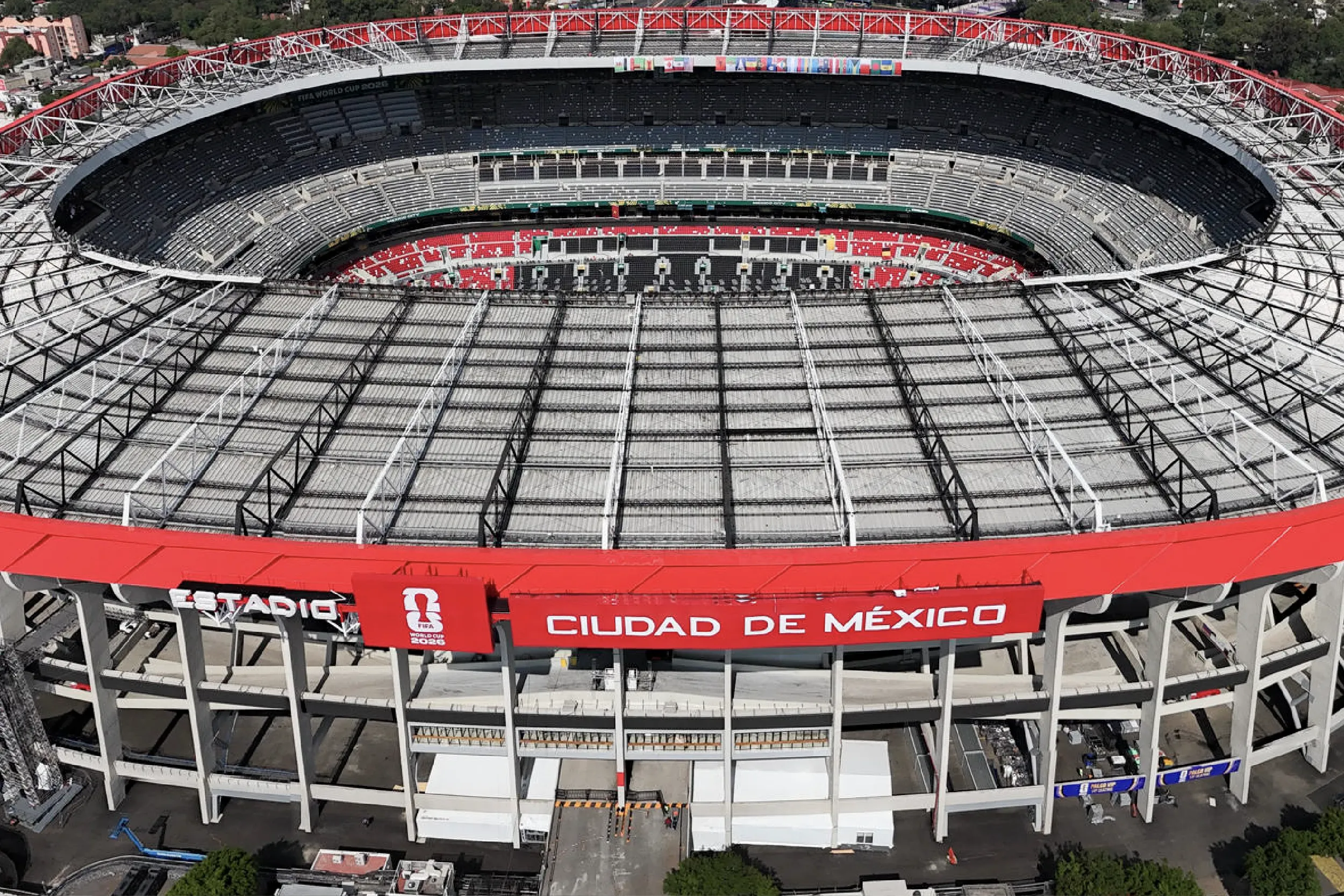 CNTE prepara bloqueos y movilización rumbo al Estadio Ciudad de México.