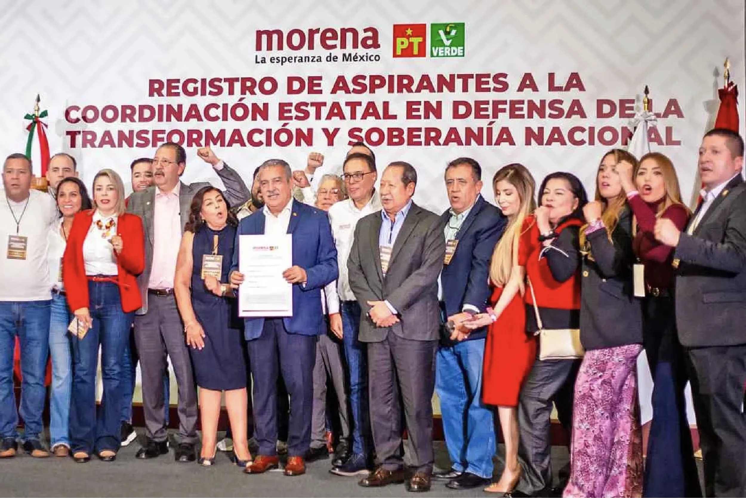 Morena destapa a 23 aspirantes para tres gubernaturas y cierra la puerta a Félix Salgado.