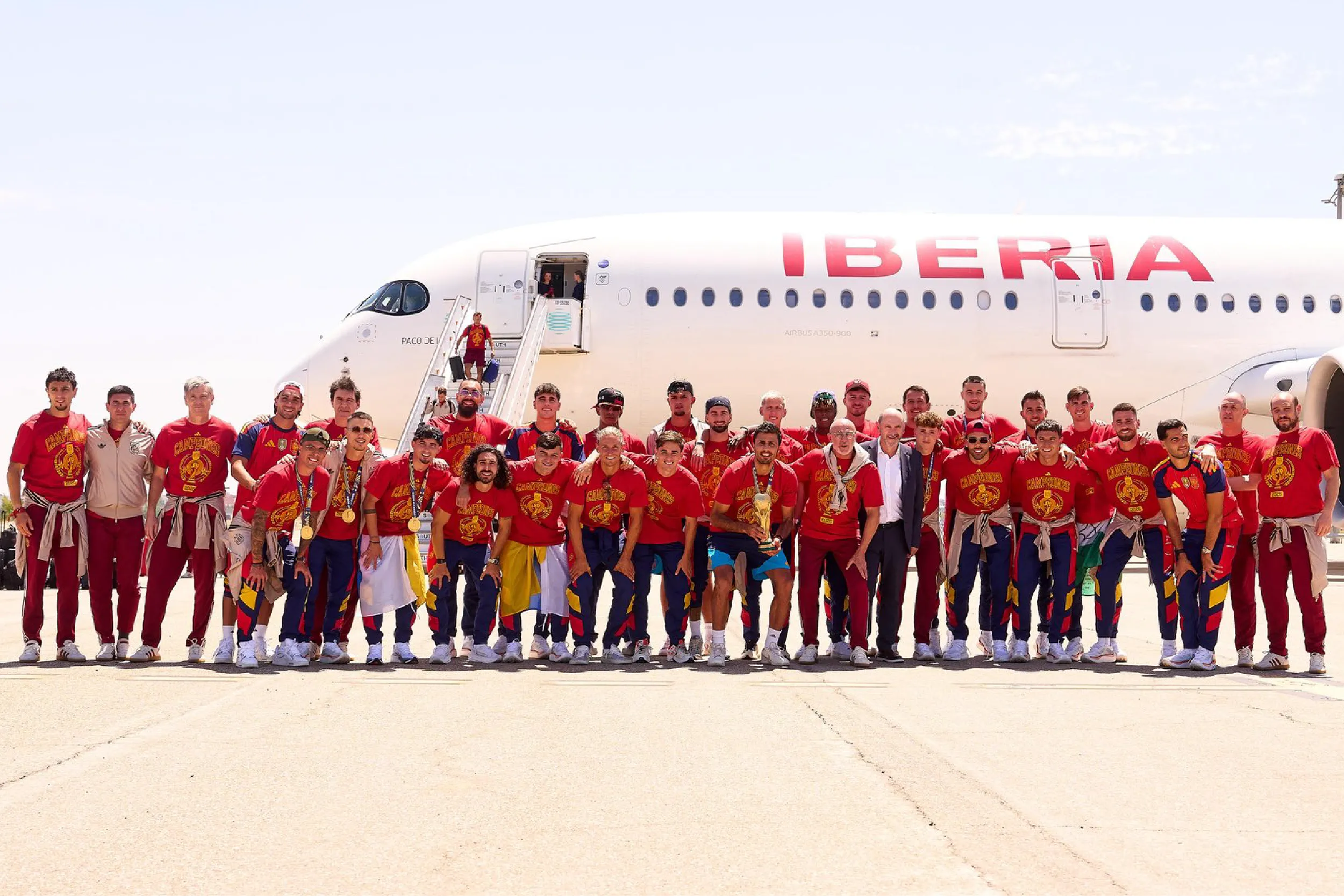 La selección de España regresó a Madrid tras conquistar el Mundial 2026.