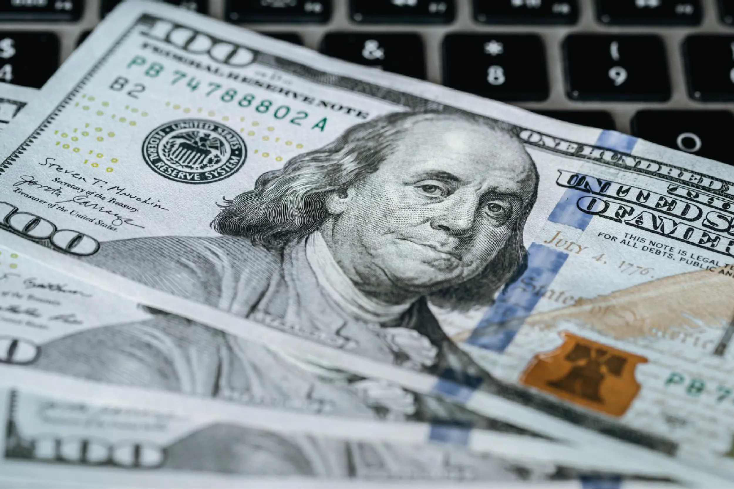 El dólar se cotiza en promedio en 17.39 pesos este jueves.