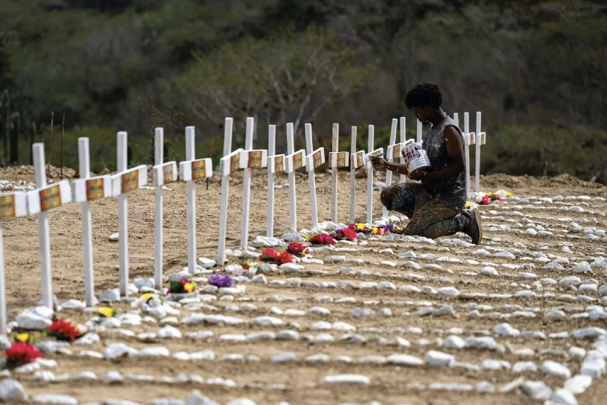Más de 150 cuerpos sin identificar fueron sepultados en el cementerio La Esperanza.