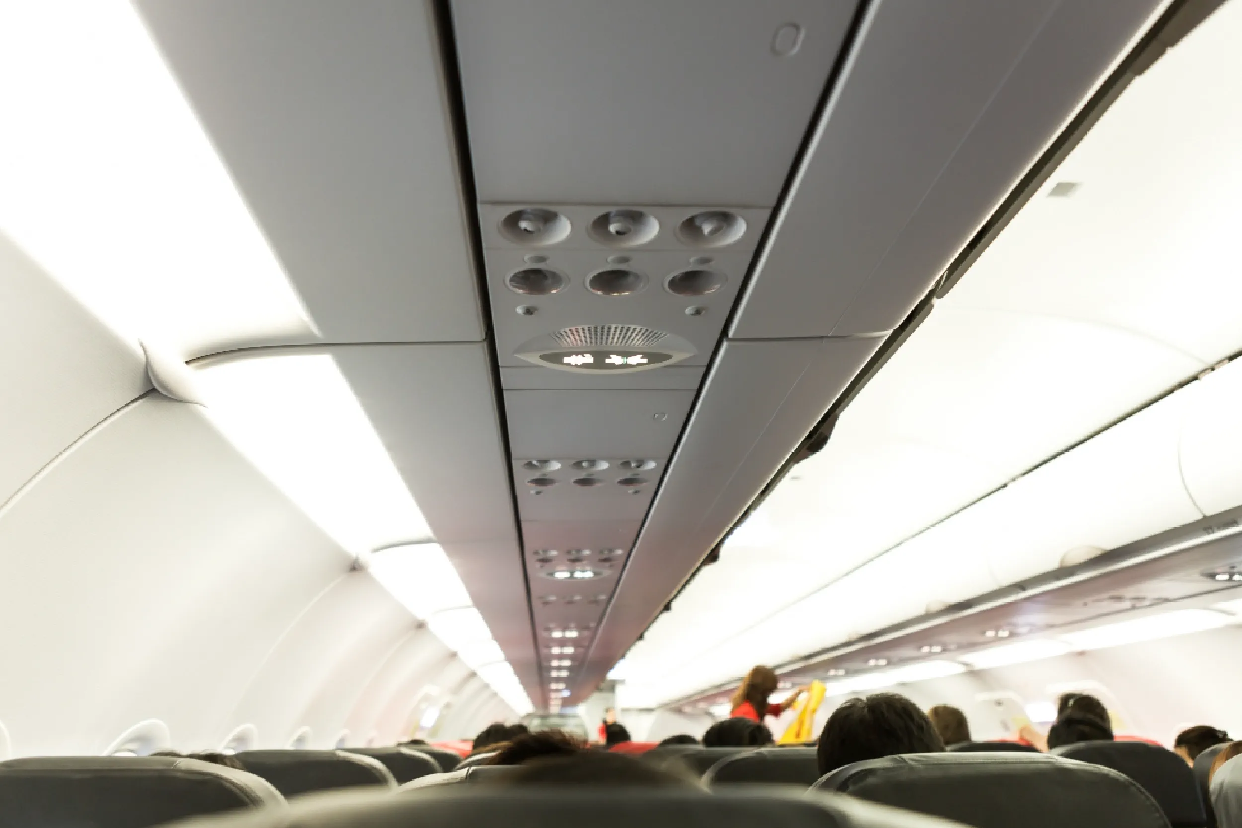 Pasajero sobrevive tras romperse una ventanilla en vuelo de Ryanair.