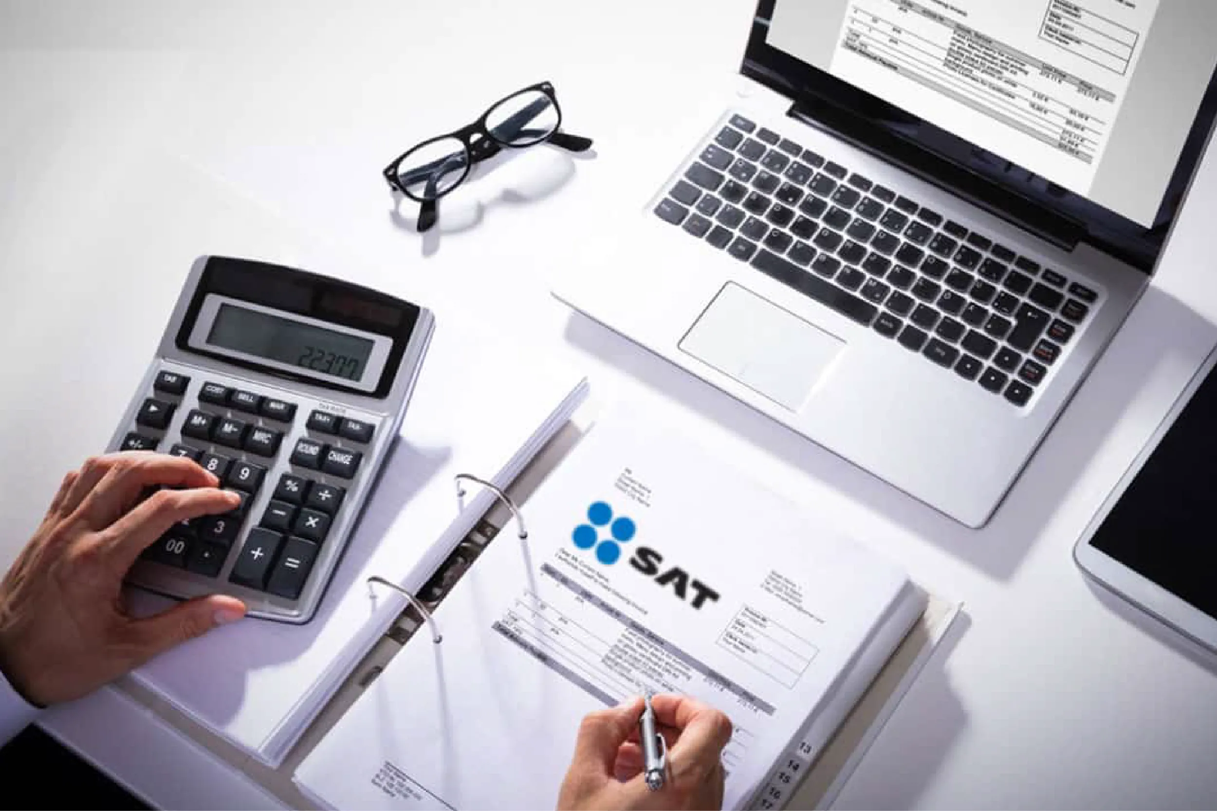 ¿El SAT puede congelar mi cuenta bancaria? Estos son los casos en que puede hacerlo en 2026