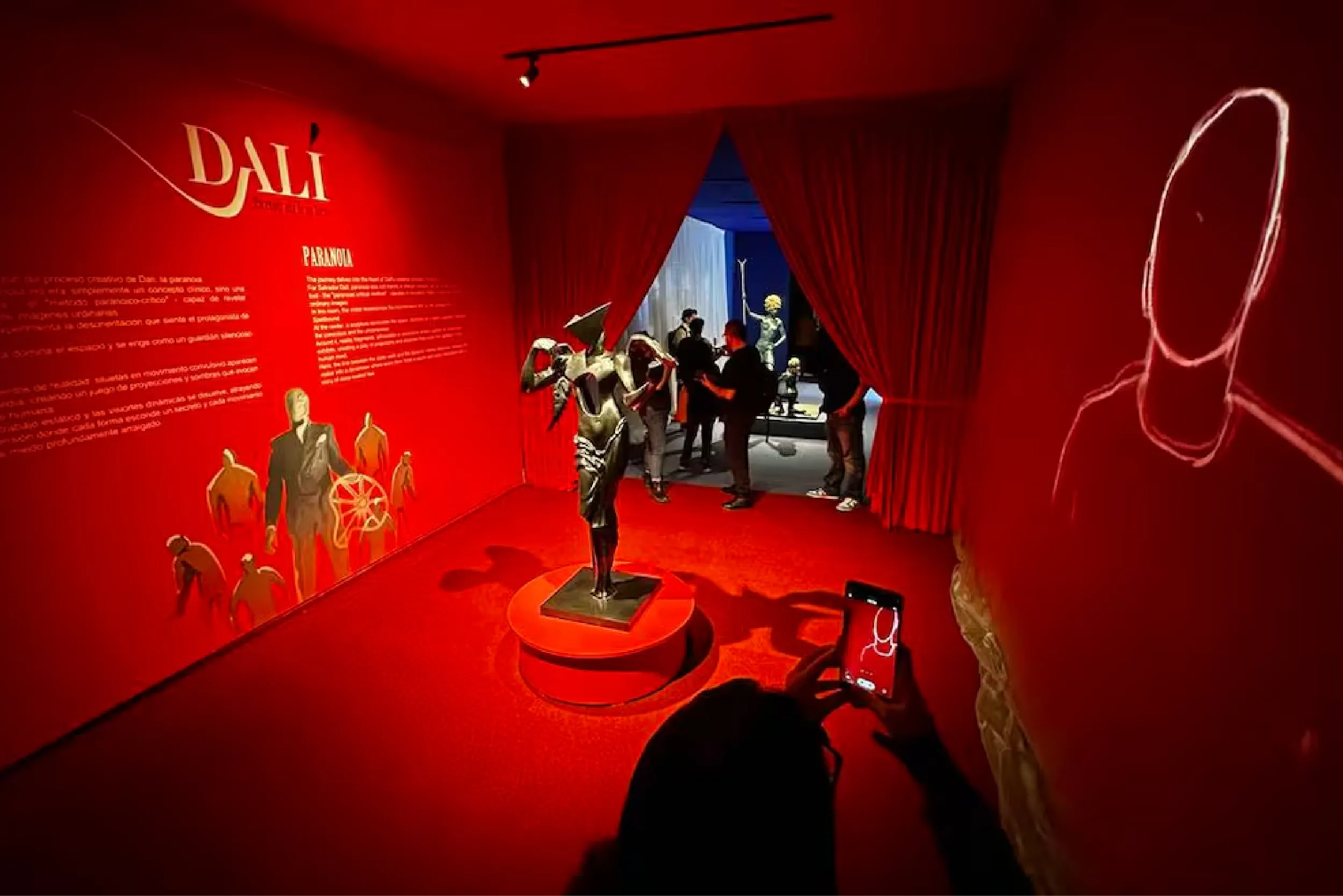 Dalí: Escenografía de un Sueño.