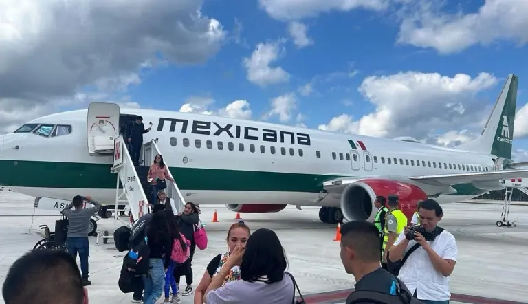 Mexicana sigue en números rojos.