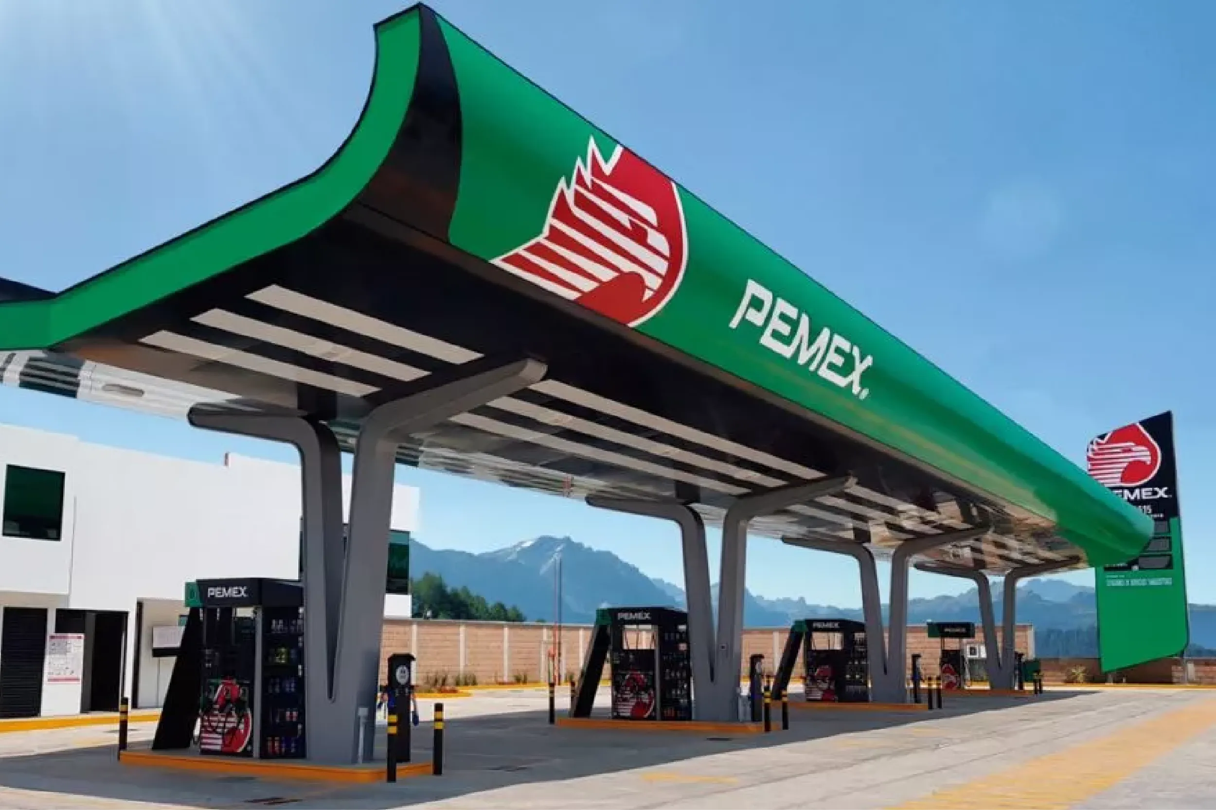 Pemex vuelve a ganar gasolineras: recupera más de 600 estaciones desde 2022.