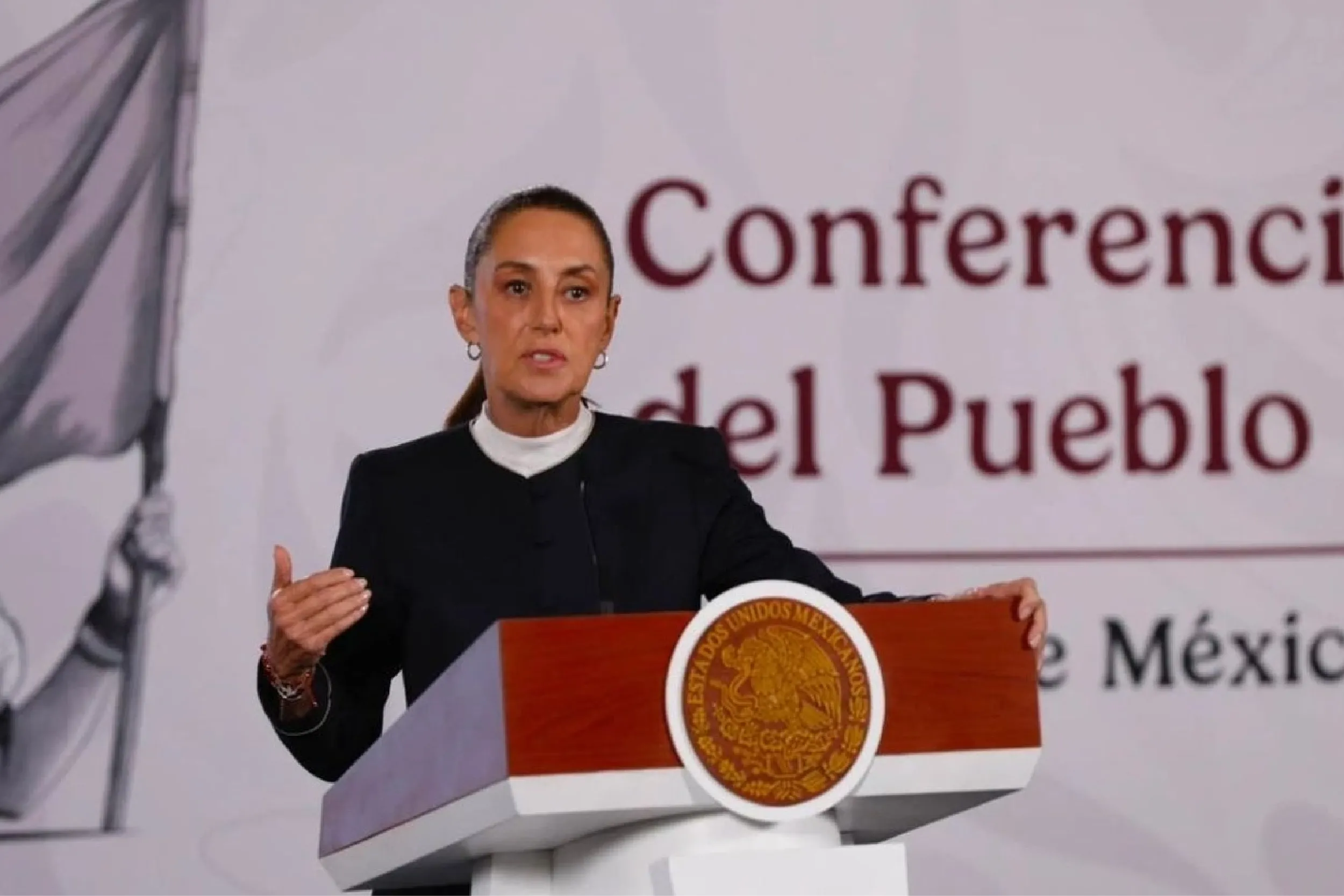 Sheinbaum presenta reforma contra doble nacionalidad.