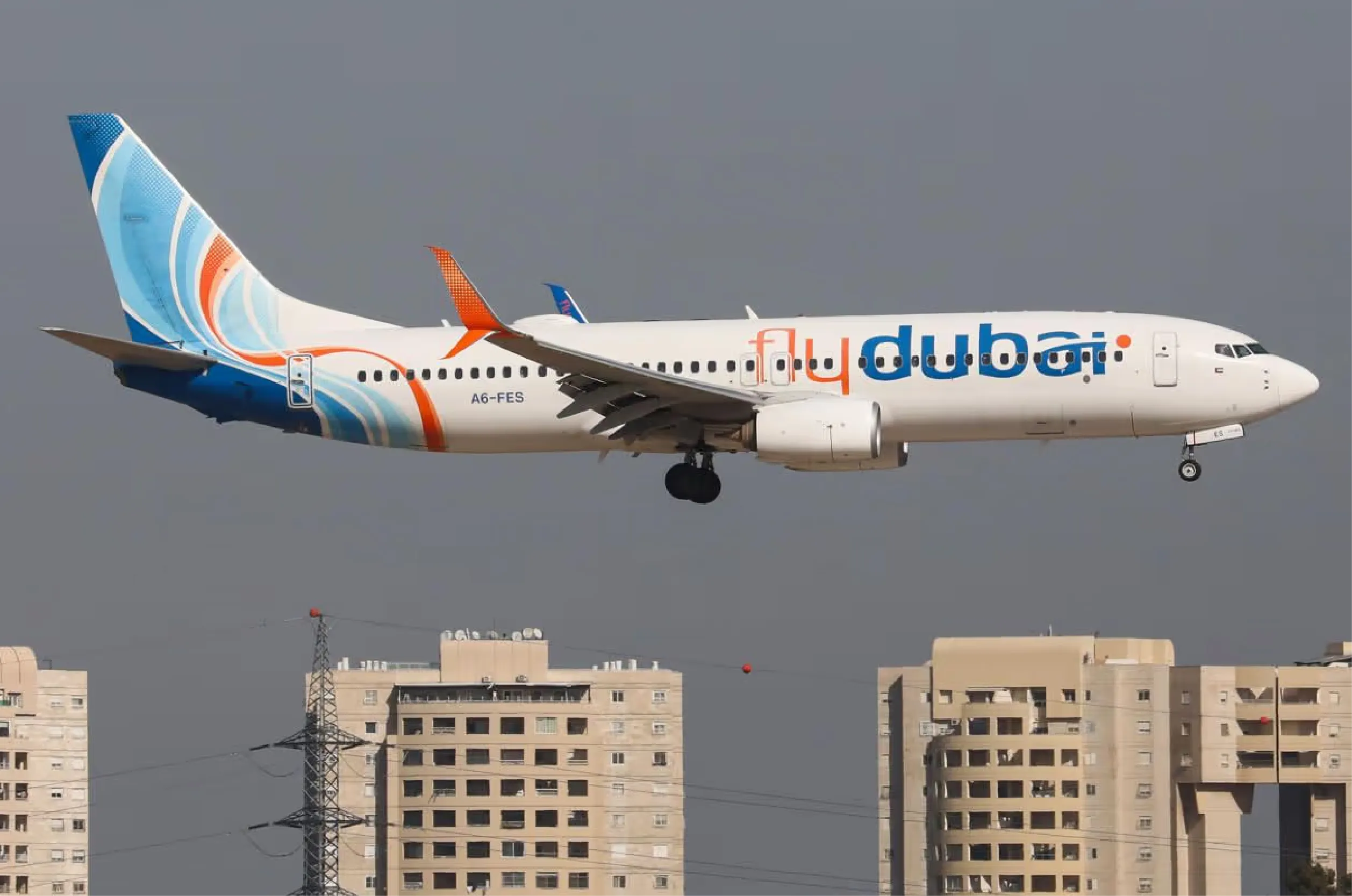 Atacan a piloto de Flydubai en pleno vuelo a Israel.