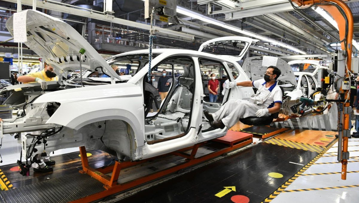 Volkswagen recortará alrededor de 100 mil empleos