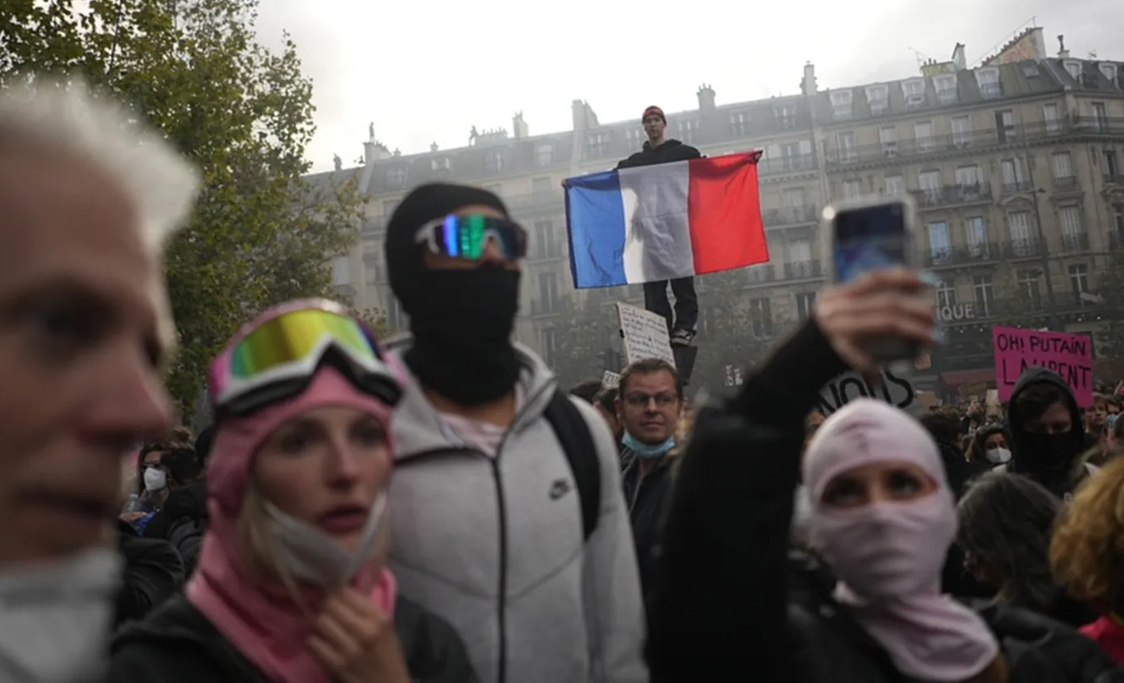 Francia vive ola de protestas.