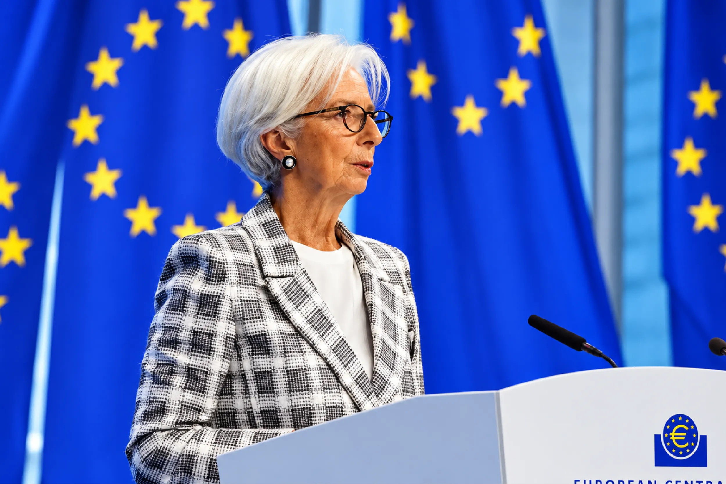 Christine Lagarde renuncia al BCE.