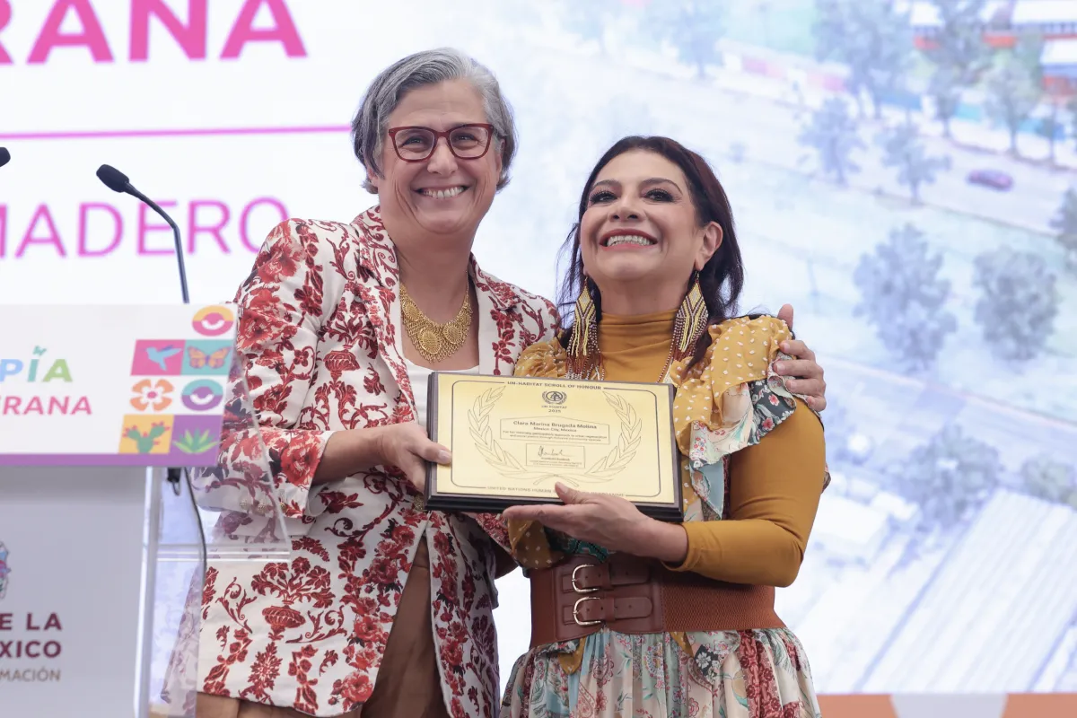 Clara Brugada recibe premio de ONU-Hábitat por UTOPÍAS.