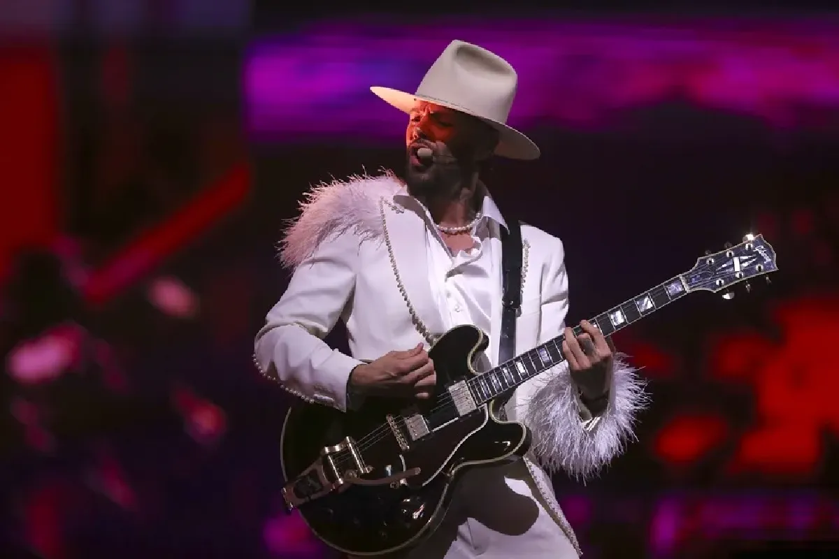 Jesse Huerta anuncia disco Sombrero y nueva canción.