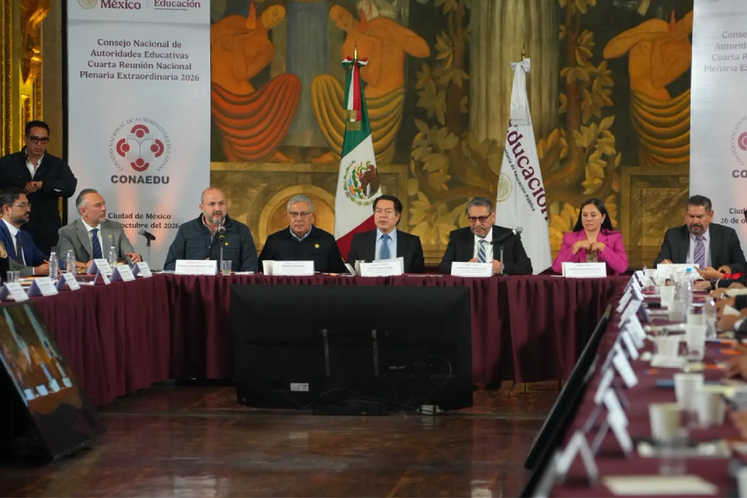 SEP restringe celulares en escuelas desde el 3 de noviembre.