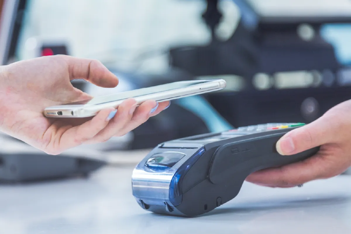 Senado aprueba nueva ley de pagos digitales.