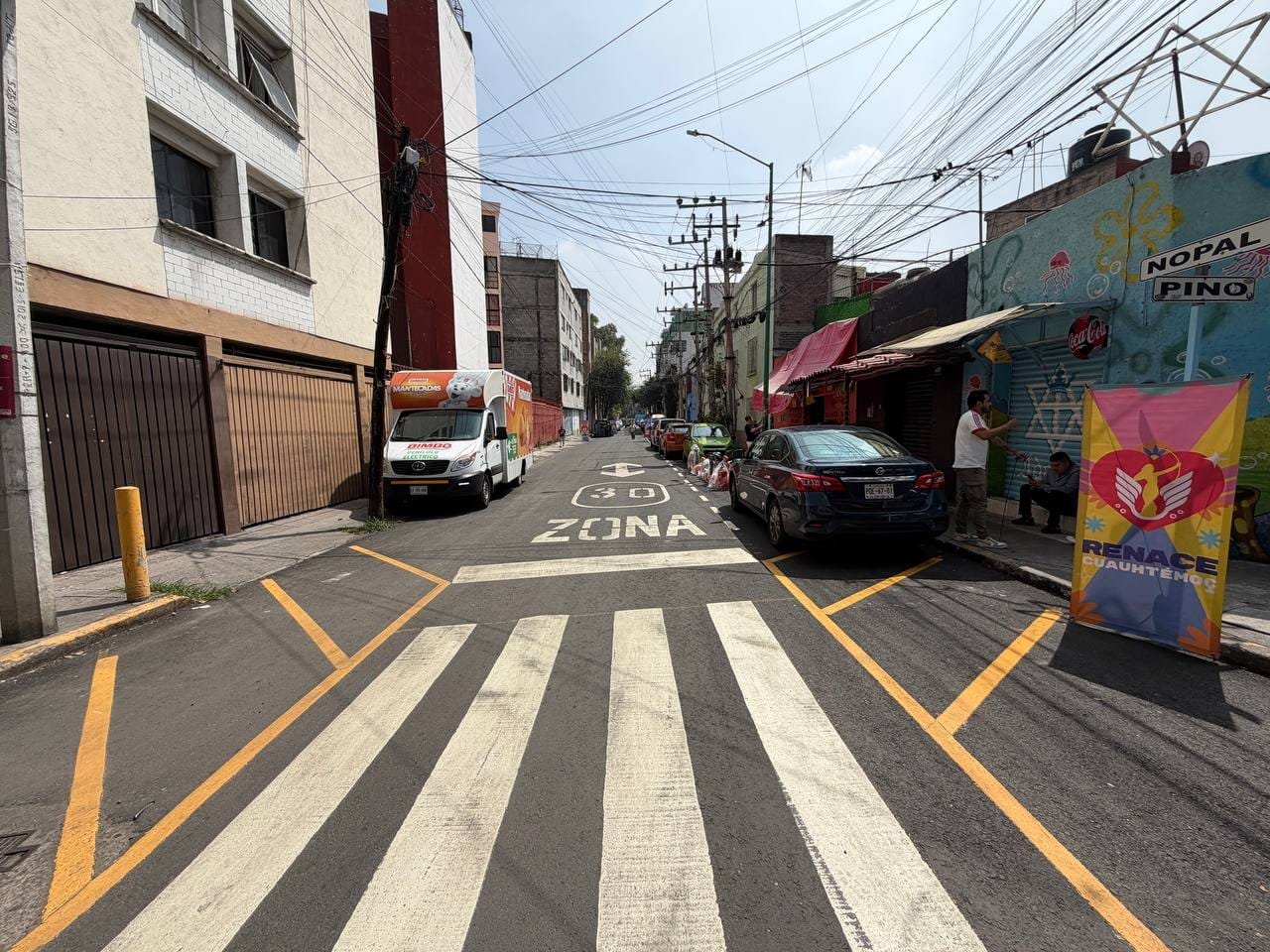 Ale Rojo de la Vega entrega obras en Atlampa y Guerrero.